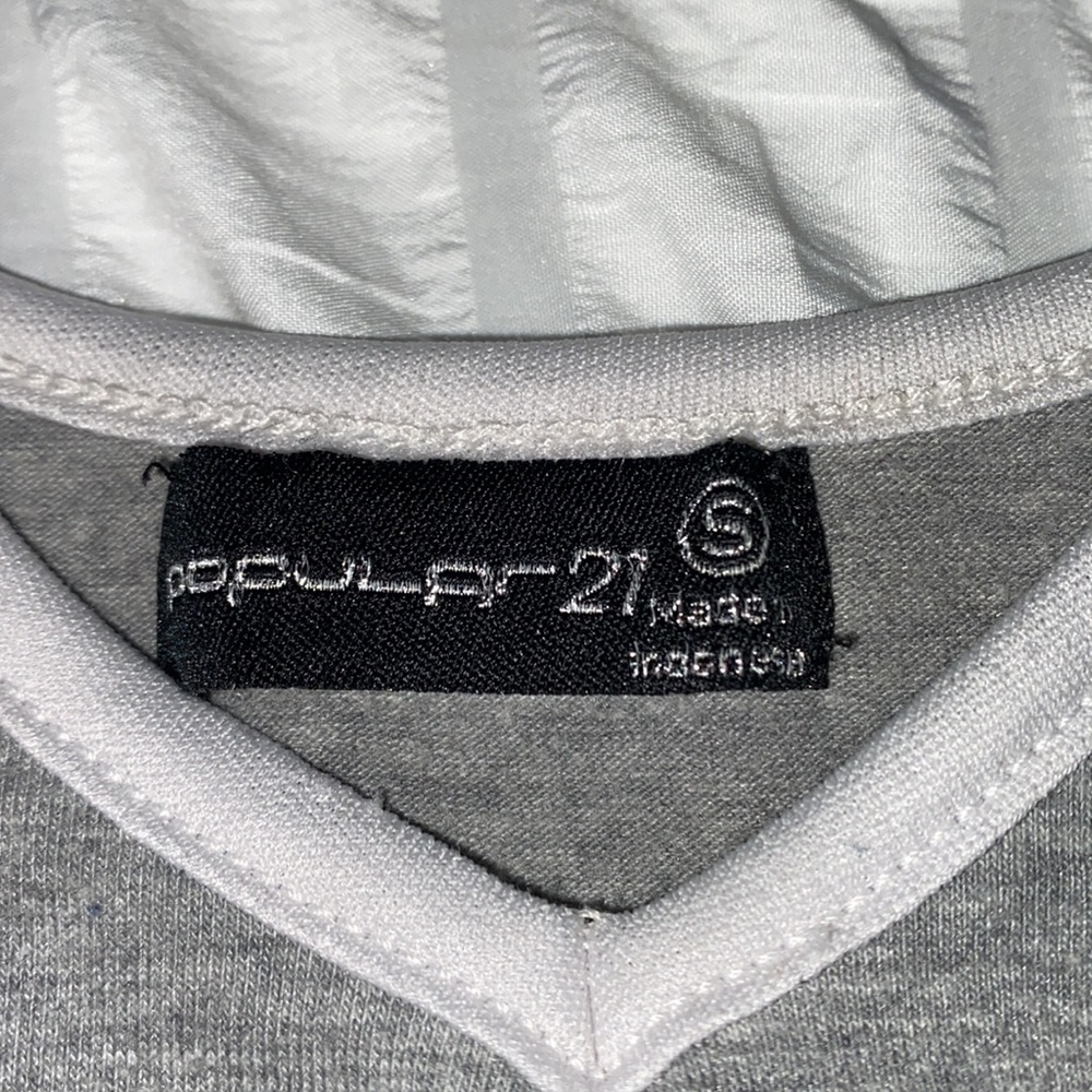 gray top! - Picture 3 of 3
